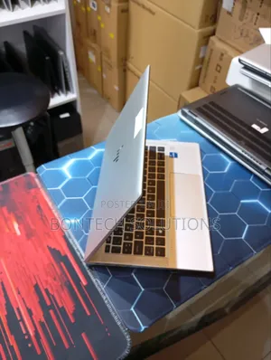 Laptop HP EliteBook 830 G8 8GB Intel Core I5 SSD 256GB