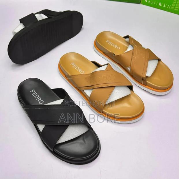 Pedro 40-45 
Pure Leather
Soft Inner Sole
Rubber Sole