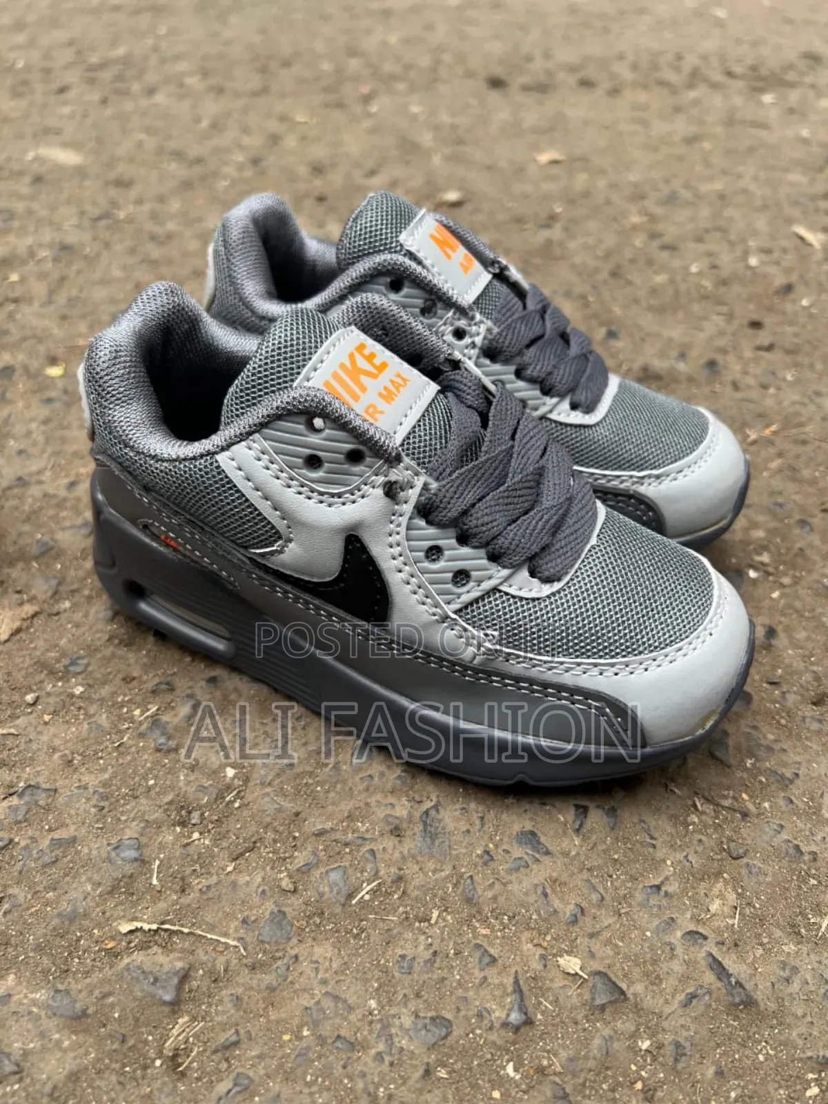 Kids Airmax Sneakers