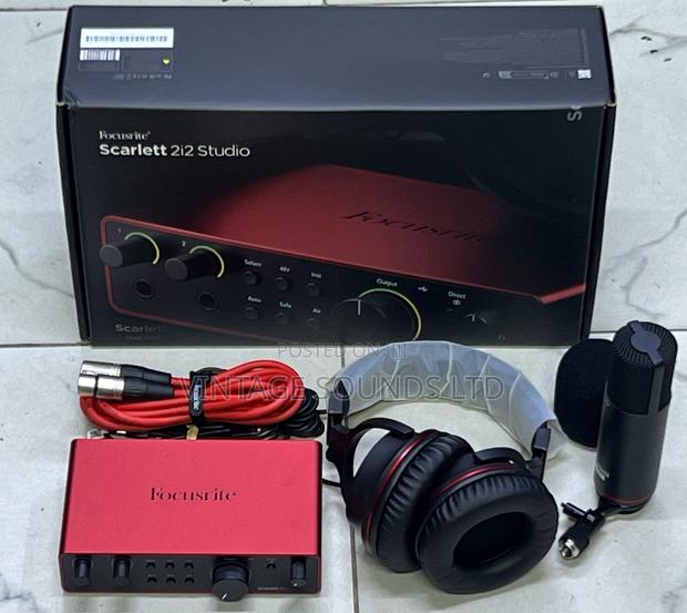 Focusrite Scarlett 2i2 Usb-C Audio Interface (4th Gen) Bundle - thumbnail 2