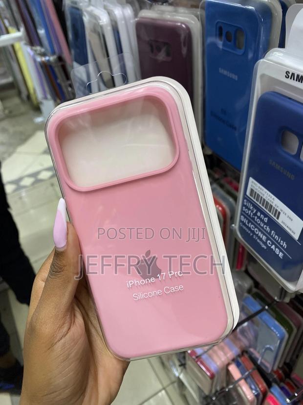 Ouksh Apple iPhone 17 Pro Liquid Silicon Case With Lining Inside - thumbnail 3