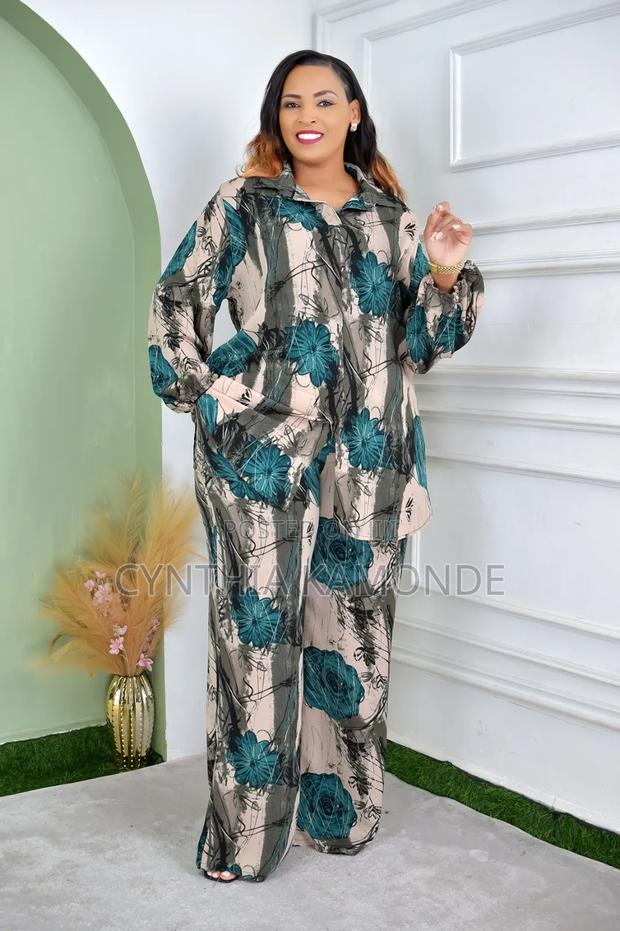 Good Quality Trouser Suit - thumbnail 4