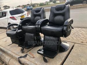 Adjustable/Rotating Seats - thumbnail 2