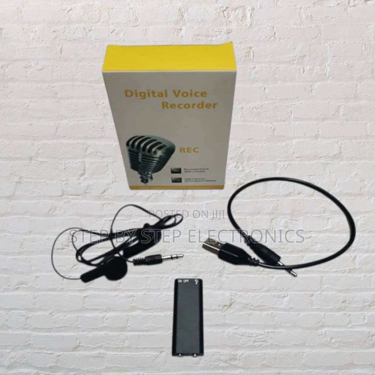 Handheld Long-Lasting Digital Voice Recorder With High Sound Quality