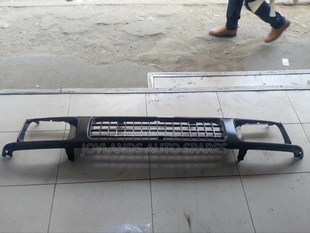 Isuzu Tougher Front Grille (Kag) - main view