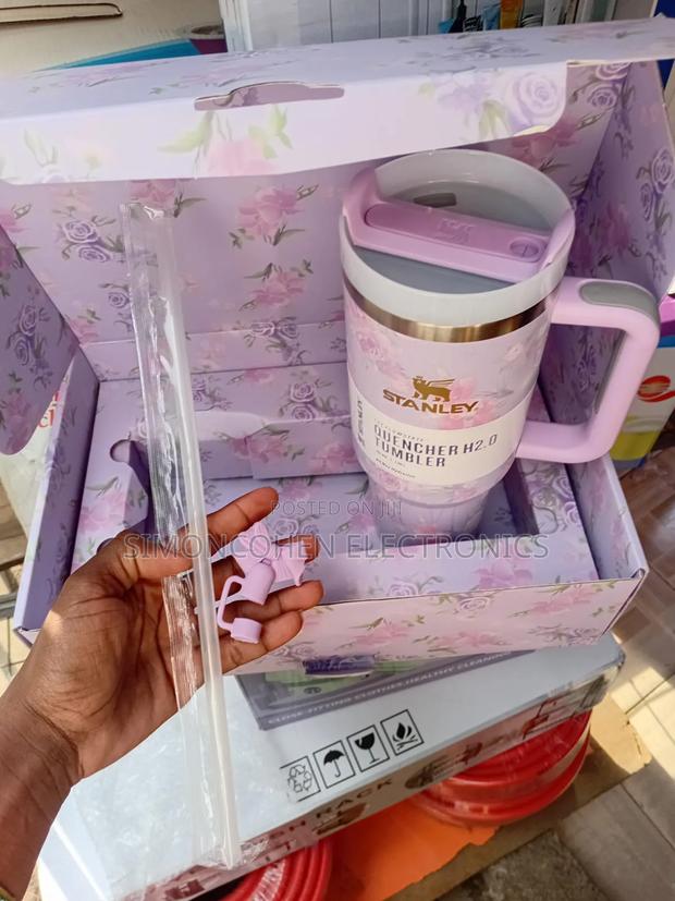 Gift Pack Stanley Mugs With Straw Lids - thumbnail 5