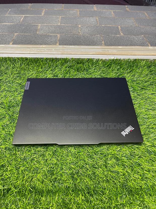 Laptop Lenovo ThinkPad E14 G5 16GB Intel Core I5 SSD 512GB - thumbnail 5