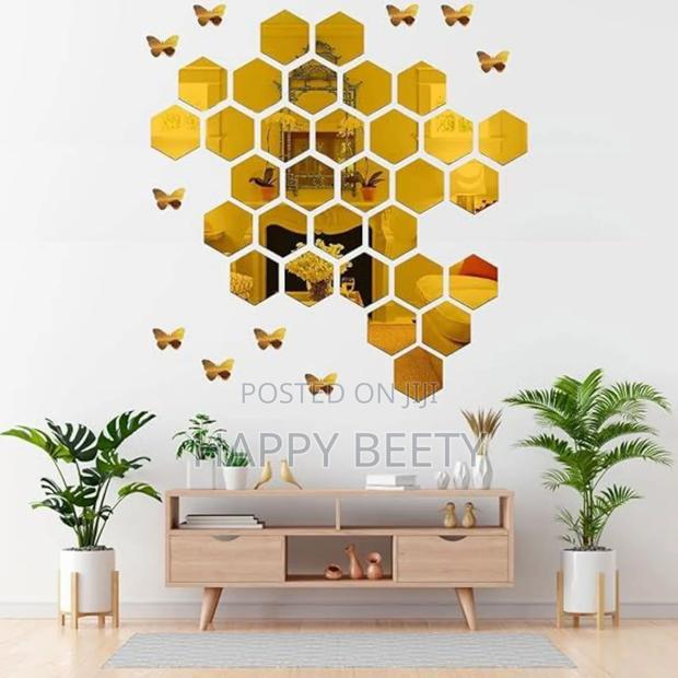 Hexagonal Shaped Aclyric Mirror - thumbnail 2