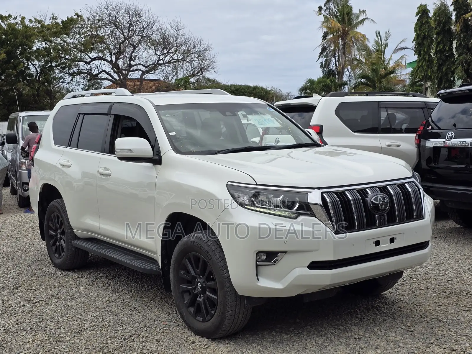 Toyota Land Cruiser Prado 2018 White