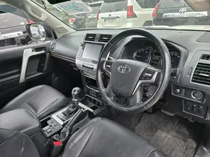 Toyota Land Cruiser Prado 2018 White