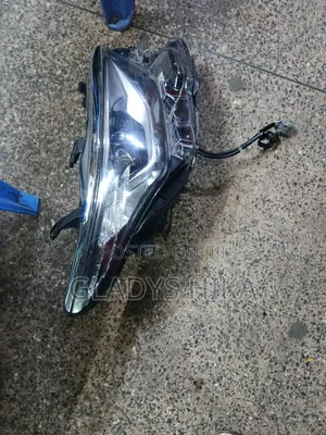 Ex Japan Headlight for Auris New