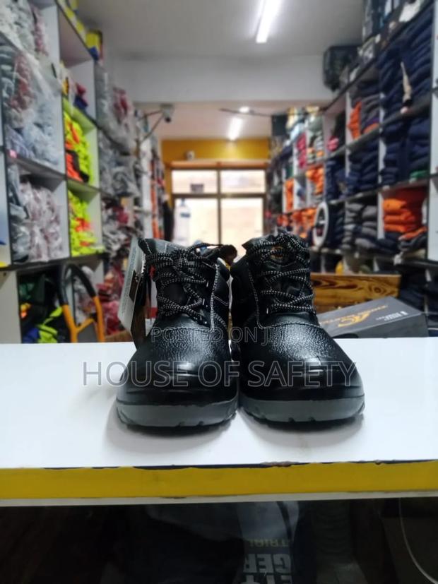 Tiger Master Easy to Clean Boots - main view