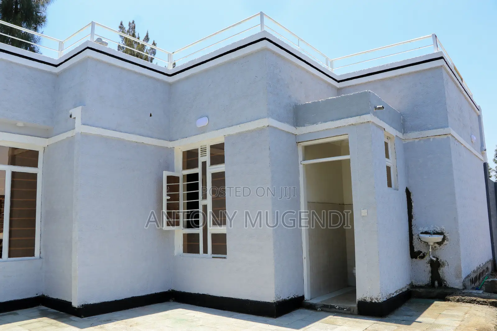 Furnished 5bdrm Bungalow in Mugutha, Murera for sale