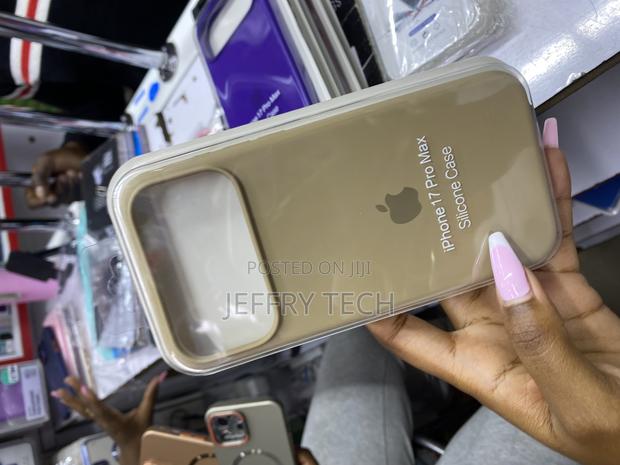 Aqwgtr iPhone 17 Pro Max Solid Color Silicone Phone Case - thumbnail 2