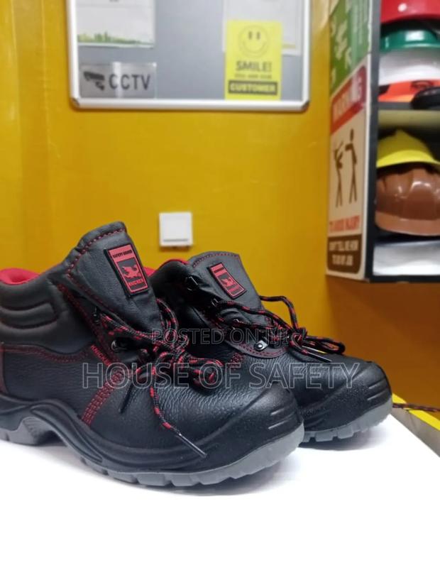 Breathability Shoes - thumbnail 2