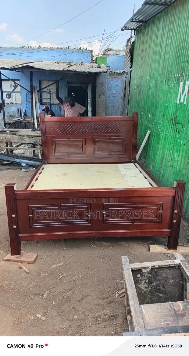 Modern King Size Bed 5 By 6 Fitt - thumbnail 2