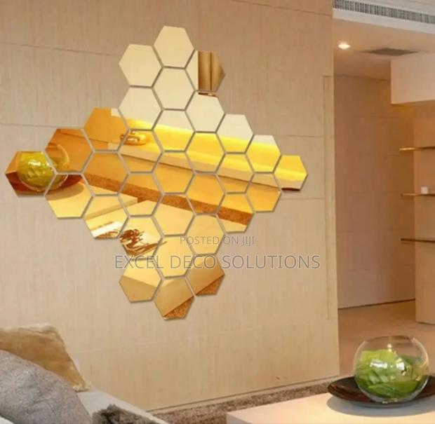 Elegant Hexagon Mirrors for Luxurious Wall Finishing