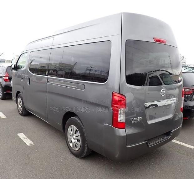 Nissan Caravan (Urvan) 2018 Grey - thumbnail 3