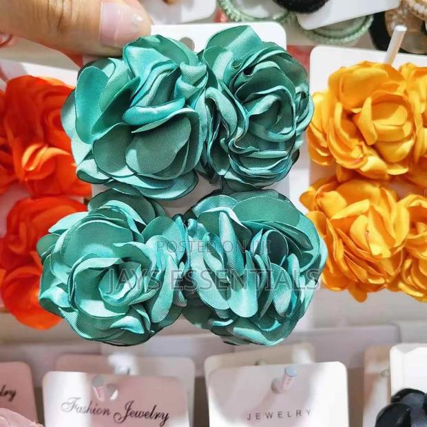 Flower Petal Drop Earrings - thumbnail 4