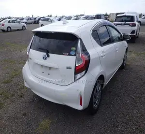 Toyota Aqua 2018 White