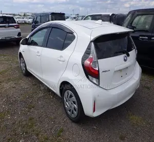 Toyota Aqua 2018 White