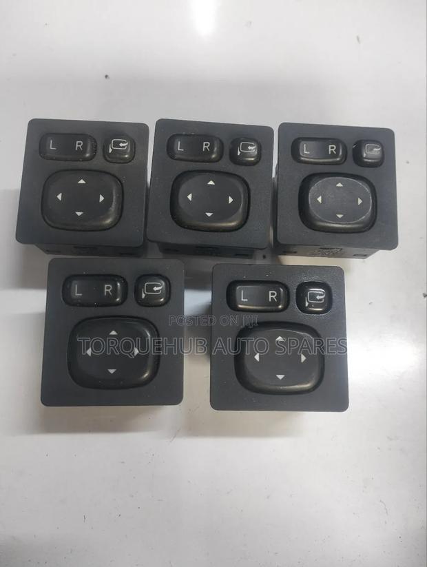 Side Mirror Retract Switch for Prado J120/J150 - thumbnail 3