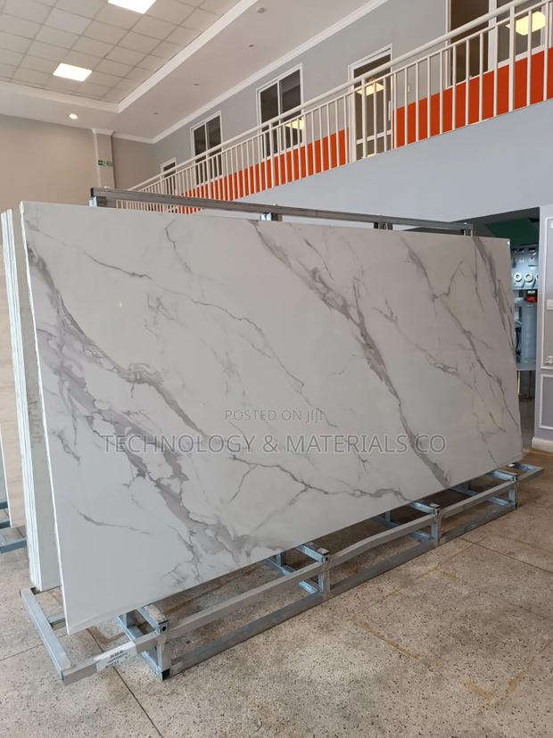 Sculpture Grey Sintered Stone