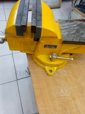 Bench Vice 6"