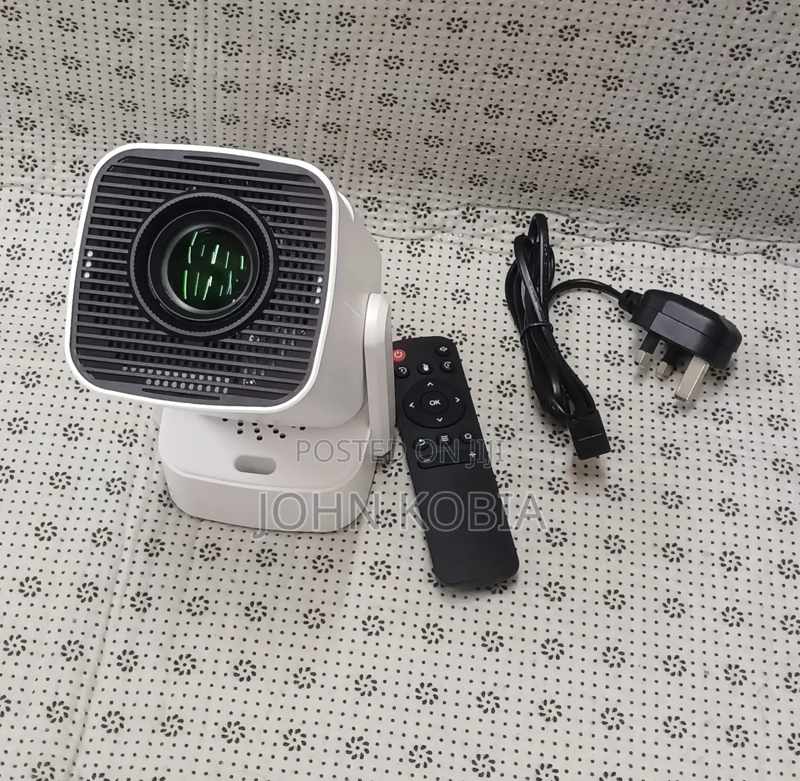 Portable Smart Projector With Wi-Fi LCD Hd