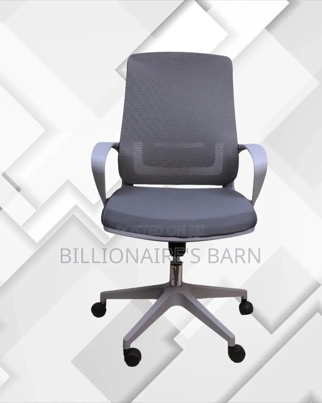Heavy-duty Grey Ergonomic Mesh Office Chair — Strong Stable Base
