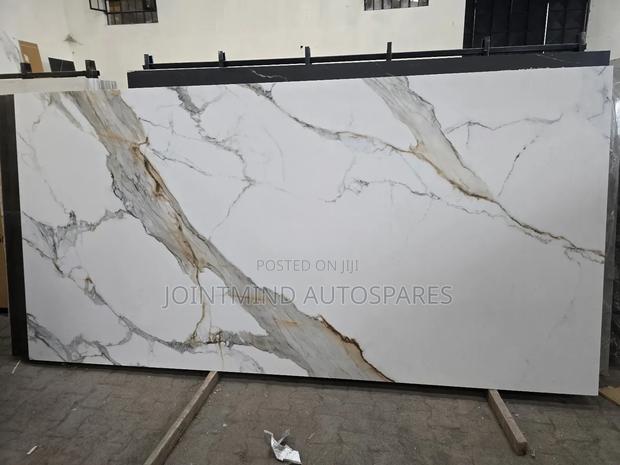 Sintered Stone - main view