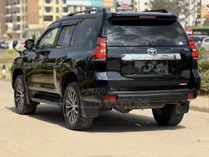 Toyota Land Cruiser Prado 2.7 2019 Black