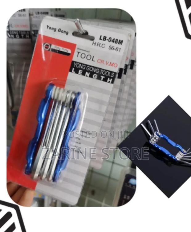 8 in 1 Folding Star Key Set Tox Key Set - main view