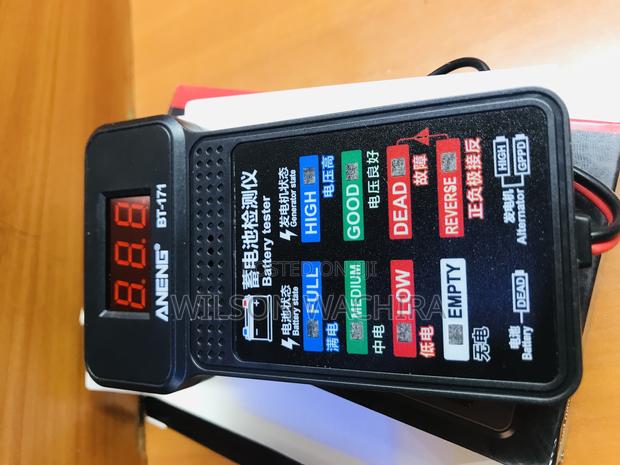 Digital Battery Tester Analyzer. 12v - main view