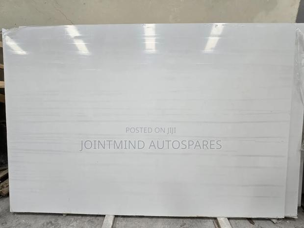 Pure White Marble - main view