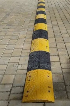 Speed Bump With Reflectors