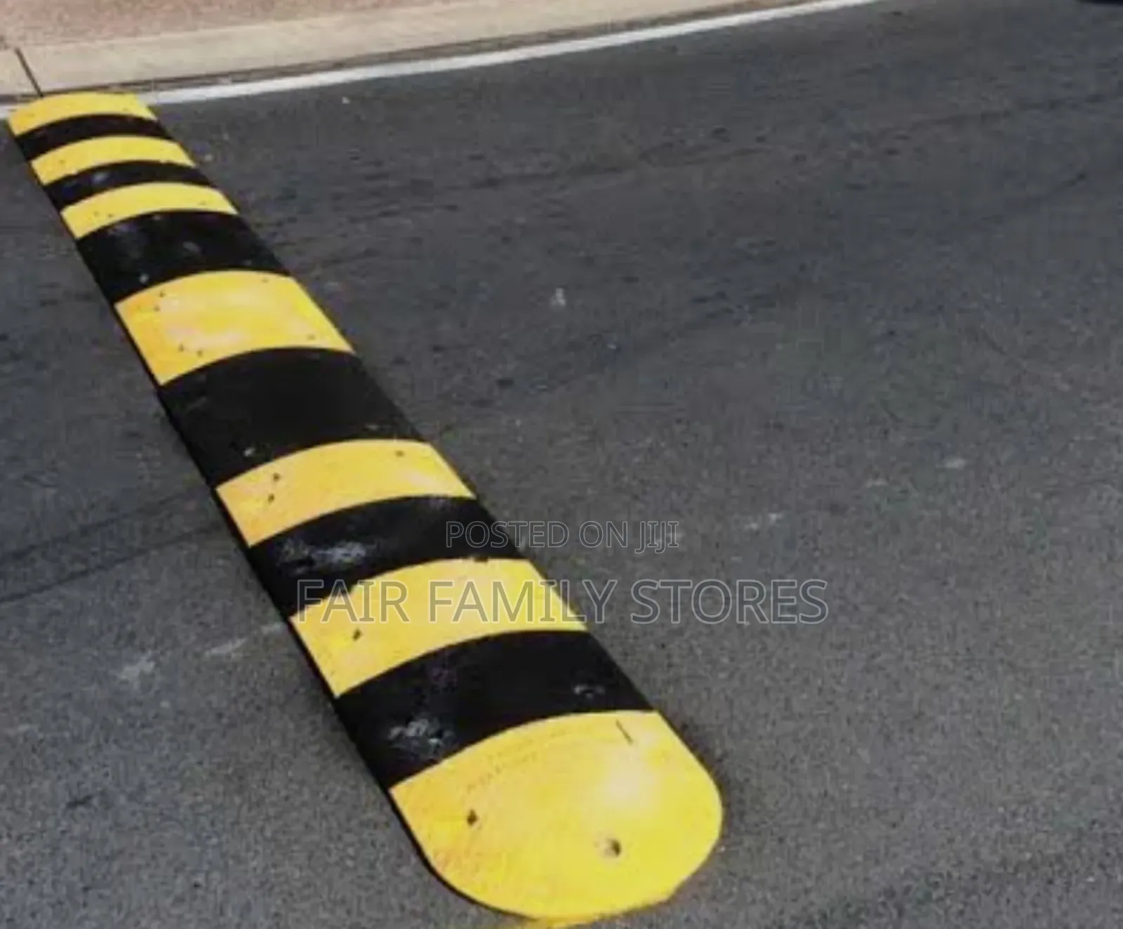 Speed Bump With Reflectors