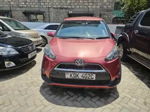 Toyota Sienta 1.5 FWD 2016 Red