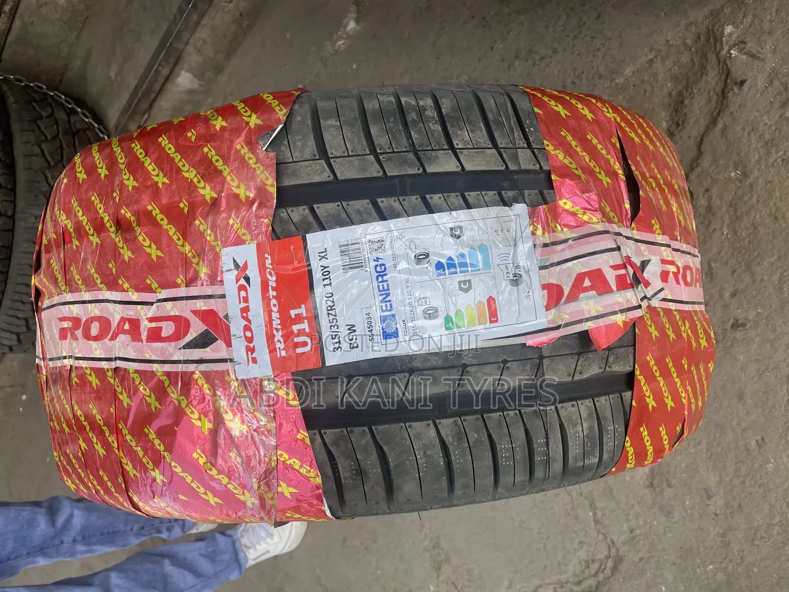 315/35r20 Roadx Tires