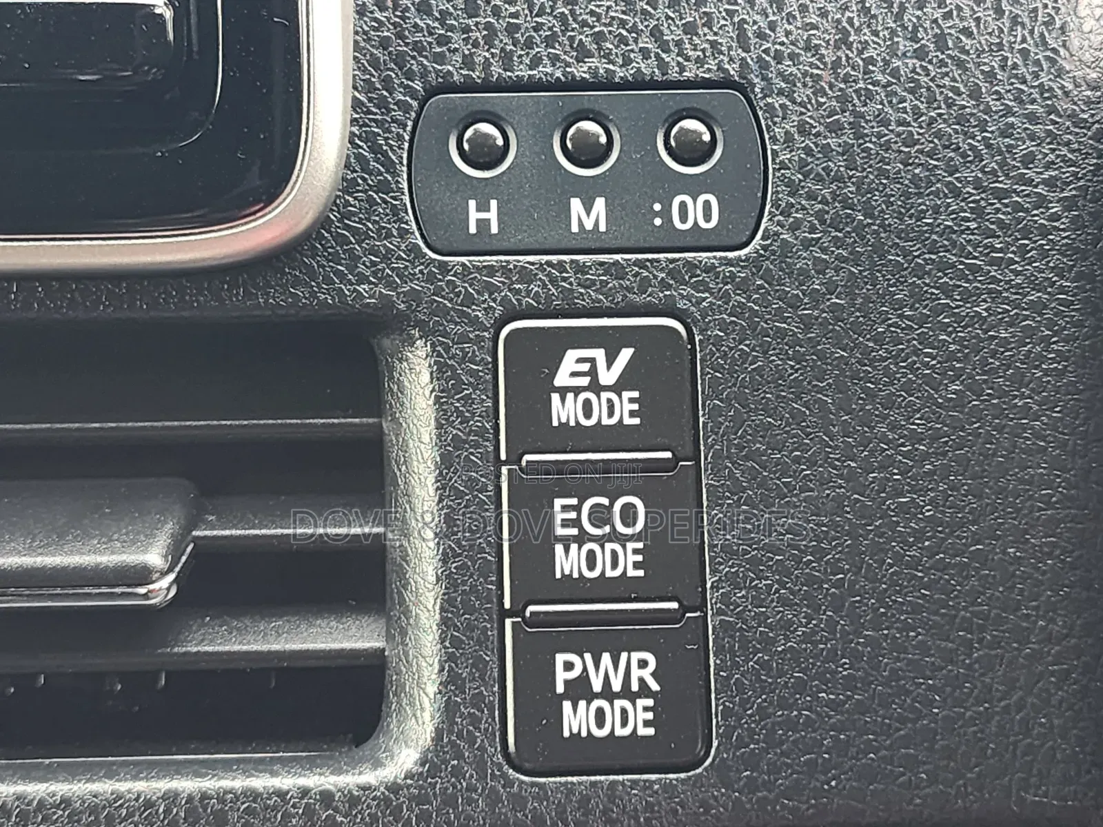 Toyota Noah 2.0 AWD (7 Seater) 2018 White