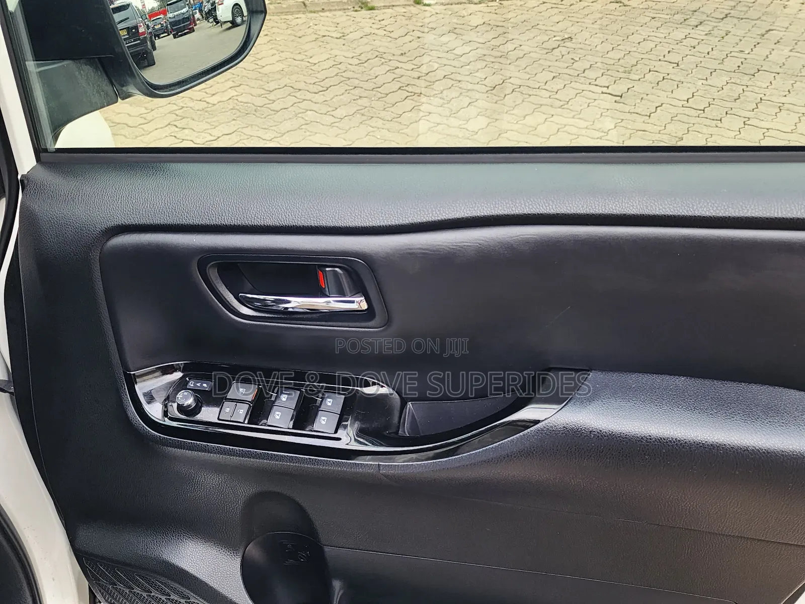 Toyota Noah 2.0 AWD (7 Seater) 2018 White