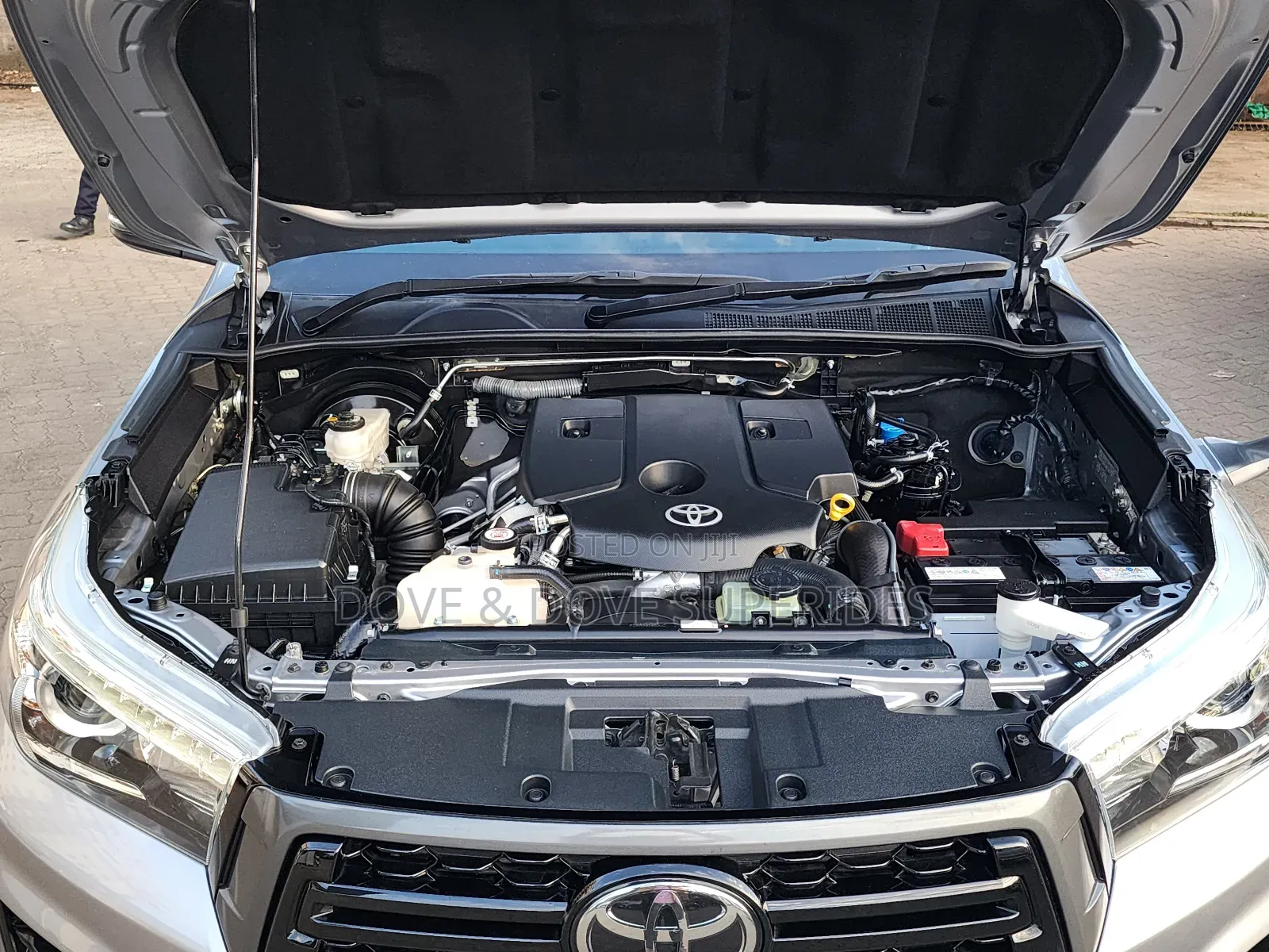 Toyota Hilux Revo Double Cab Deisel 2.4 RWD 2019 Silver