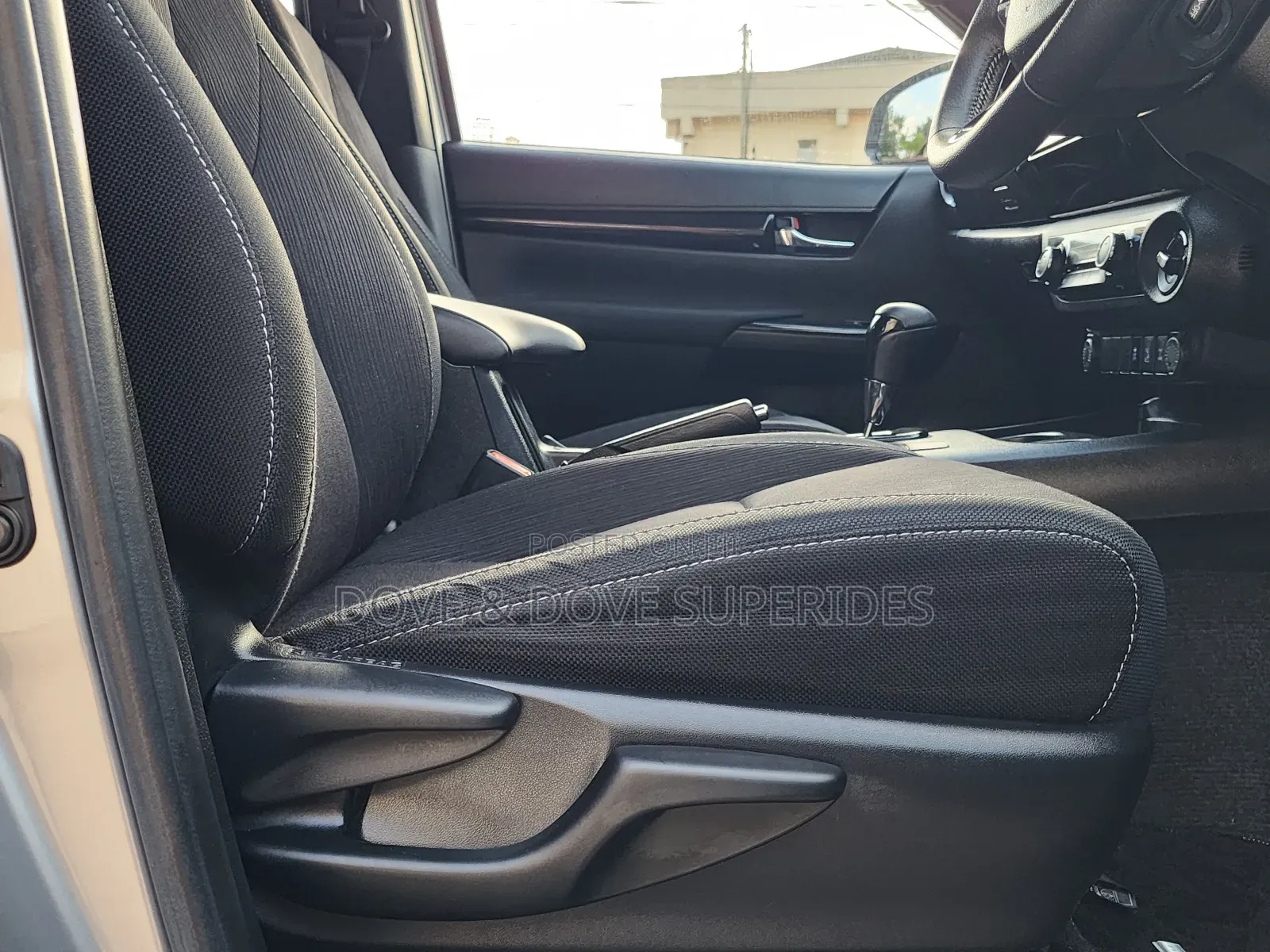 Toyota Hilux Revo Double Cab Deisel 2.4 RWD 2019 Silver