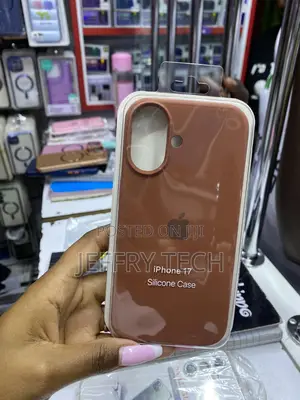 Masqwe iPhone 17 Solid Color Liquid Silicone Phone Case
