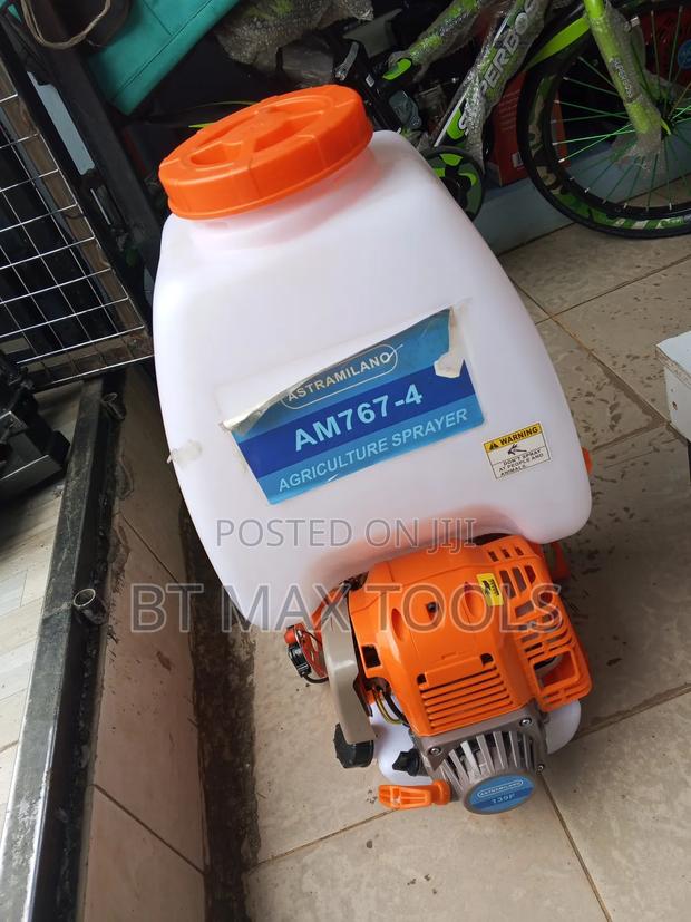 Heavy Duty Knapsack Sprayer 20l/ Astramilano Sprayer - main view