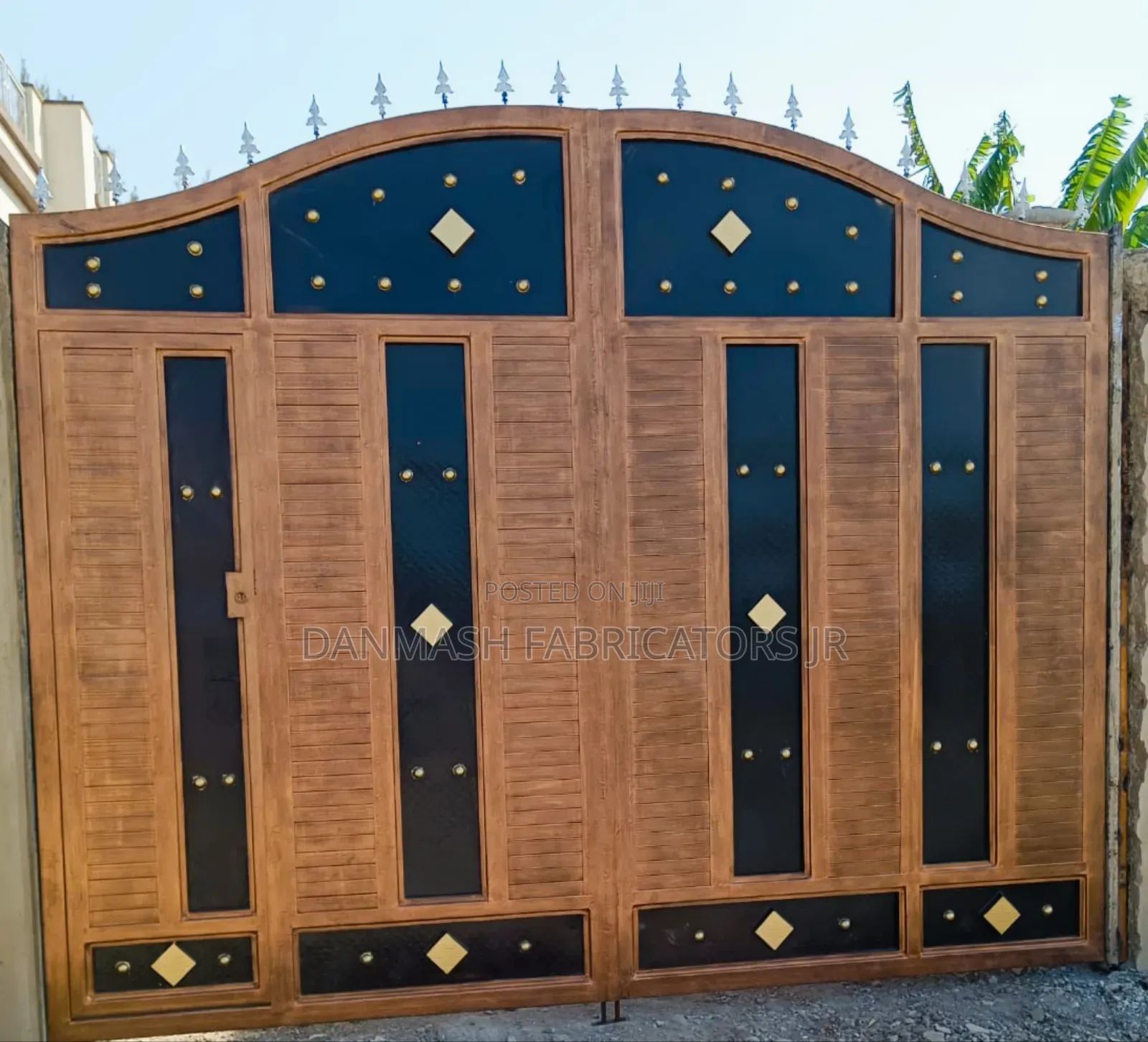Strong Steel Gate- Wood Black Design