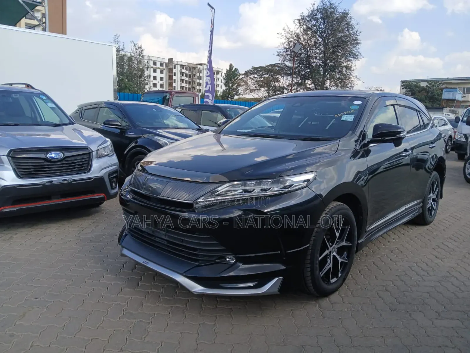 Toyota Harrier 2.0 2019 Black