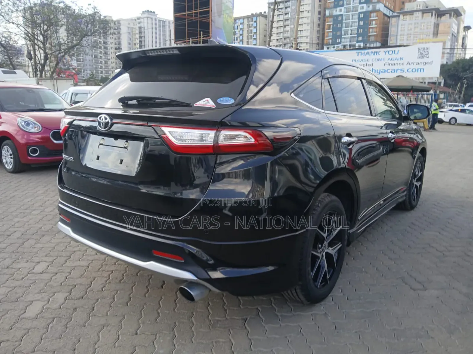Toyota Harrier 2.0 2019 Black