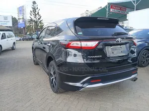 Toyota Harrier 2.0 2019 Black
