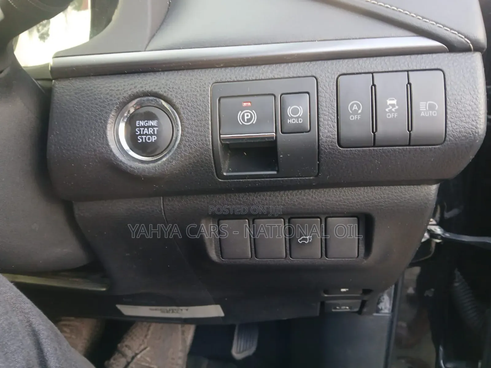 Toyota Harrier 2.0 2019 Black